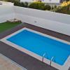 Moradia T6, totalmente remodelada, com magnífica vista de mar.