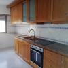 Apartamento com boas áreas. Bons acessos.