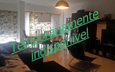 Apartamento T3 Com boas áreas e parqueamento. Em zona calma. Bons acessos a A16